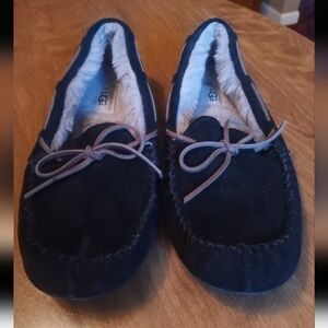 UGG Mens Olsen Slipper NWOT